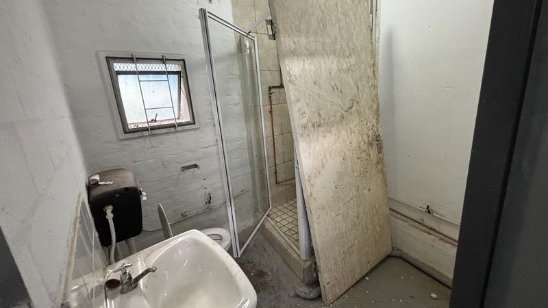To Let commercial Property for Rent in Maitland Western Cape